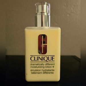 Clinique Dramatically Different Moisturizing Lotion+